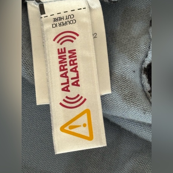 🩵 NWT Laura all over knit Floral print Soft Sweater in navy and medium blu… - Picture 9 of 9